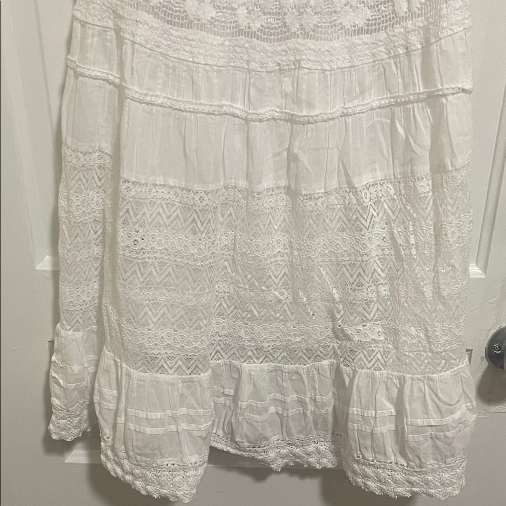 Raviya White Strapless Dress - Picture 5 of 5